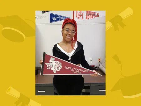CIS Senior Nia